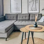 Beach Front Home In Mielno Semesterbostad